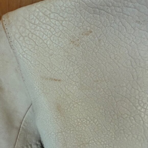 Pre-Loved Madewell Ecru Distressed Leather Jacket - Women's M - Picture 10 of 11